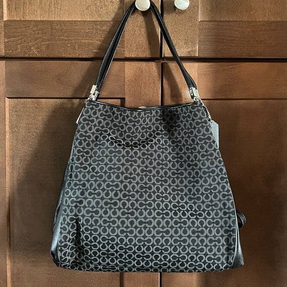 Coach monogram and leather shoulder bag. - Picture 2 of 12